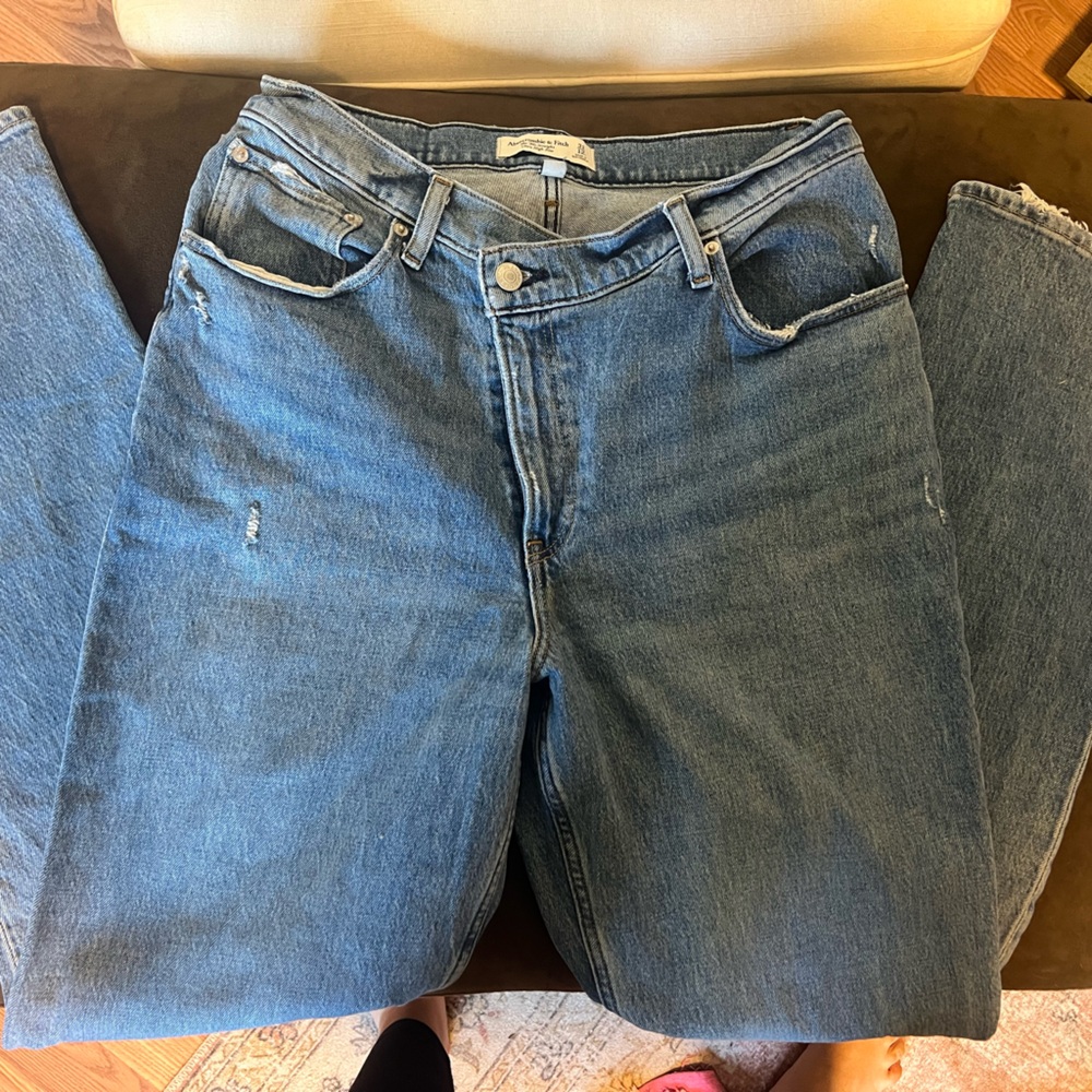 Abercrombie & Fitch Women’s Jeans The 90s Straight Ultra High Rise